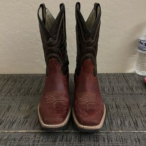 Women’s size 6.5 Wine Red Boots